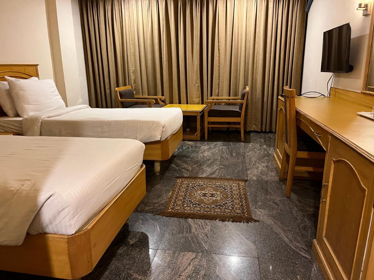 Asr Guesthouse Тирупати Екстериор снимка