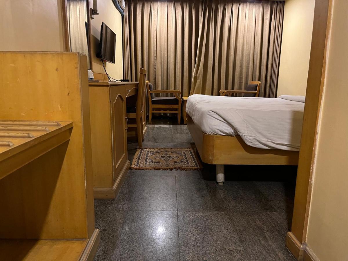 Asr Guesthouse Тирупати Екстериор снимка